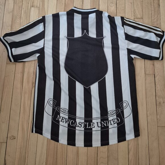 Adidas Newcastle United England Jersey Kit Mens - Picture 2 of 11